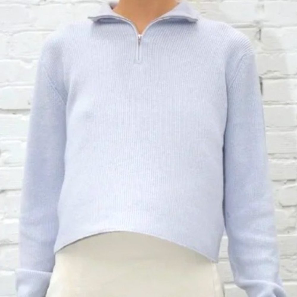 Brandy Melville Cropped Casey Sweater in Dusty Lavender